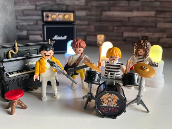 playmobil_personalizado_queen_ custom _playmogeneration_1 2.0 2024 3 playmobil_personalizado_queen_ custom _playmogeneration_1 2.0 2024 3